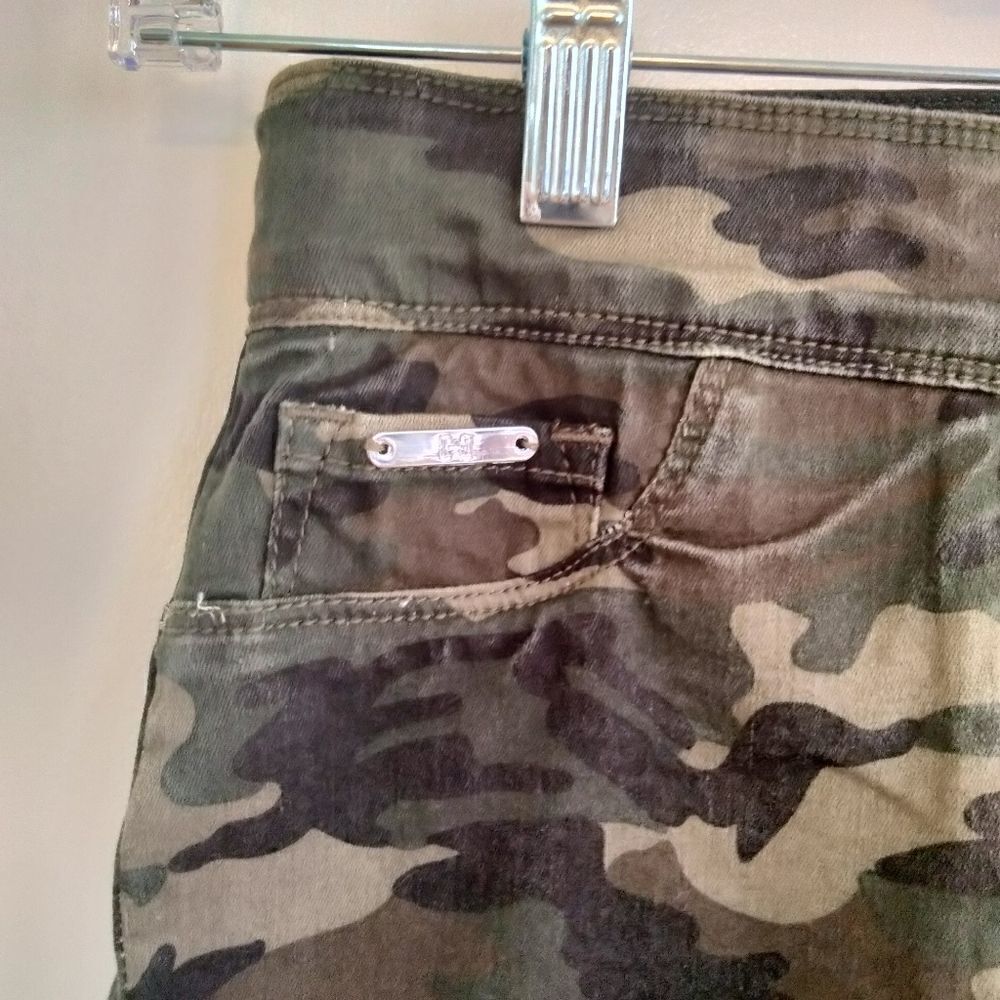 Coco + Carmen OMG Camouflage Skinny Jeans Size XS Holds You In Lifts You Up - Picture 7 of 16